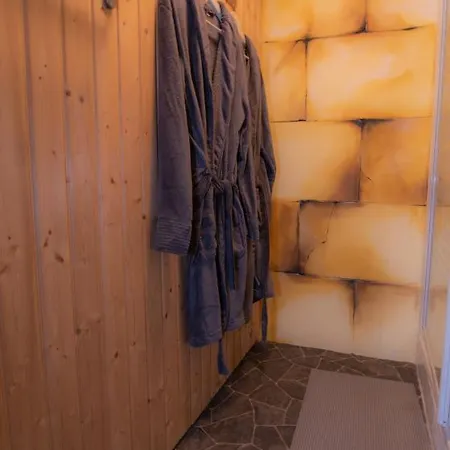 Bed & Sauna 住宿加早餐酒店 聚特芬