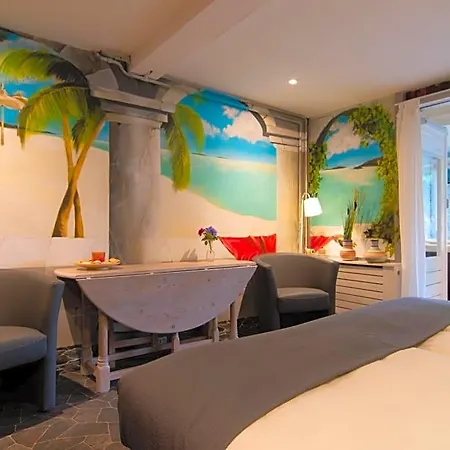 住宿加早餐酒店 Bed & Sauna 4*