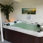 Bed & Sauna 4*